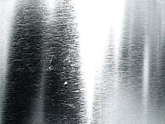 PM Steel Liquid Metal Varnish - Image 3