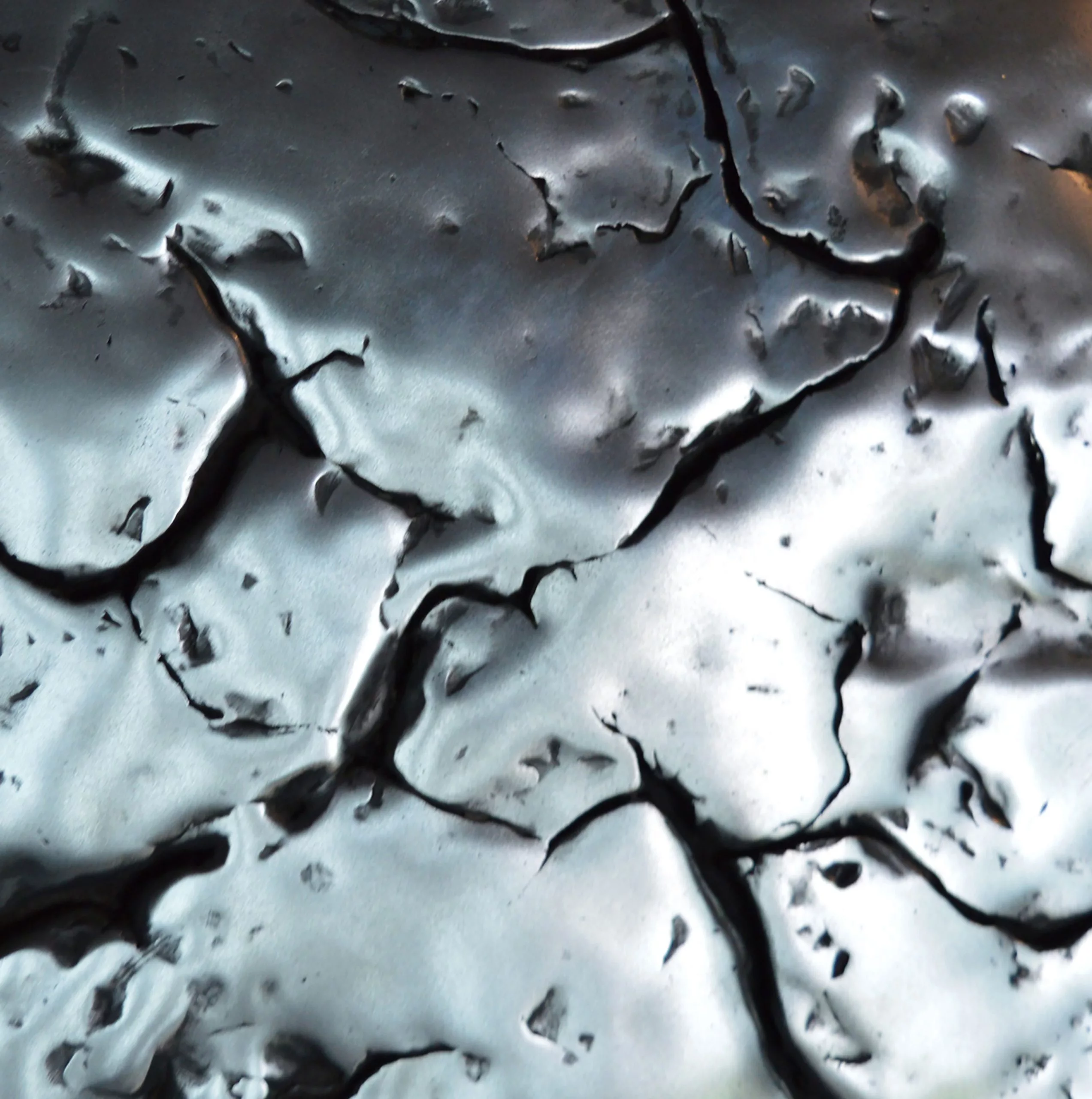 415_Crackle_1 Crackle - Image 1