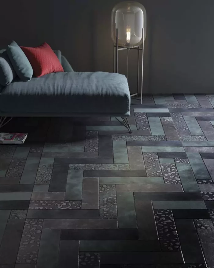 Rectangular Tiles - Hand decorated - Image 2