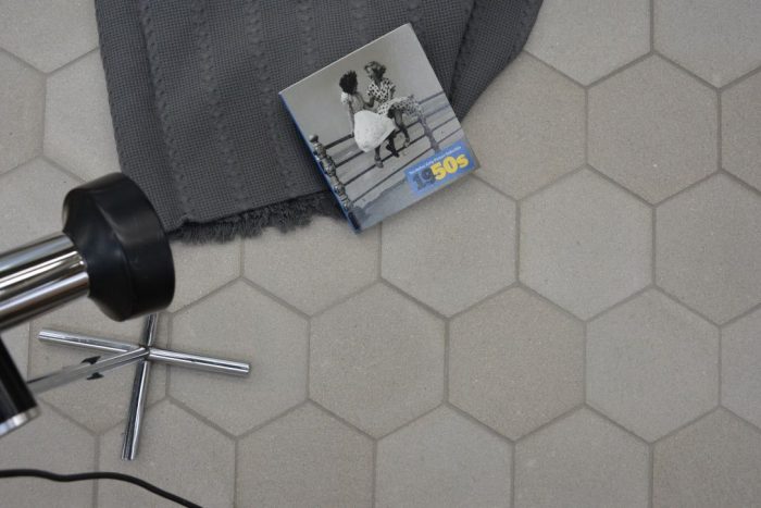 Likeabee Stone - Image 3