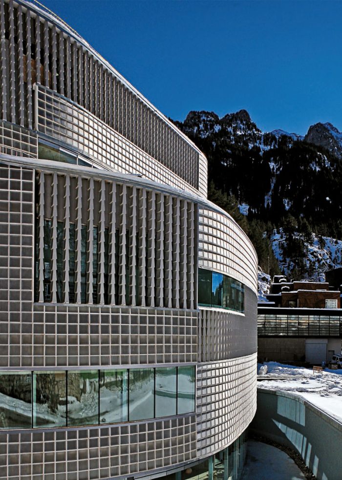 Trapezoidal Glass Block - Image 3