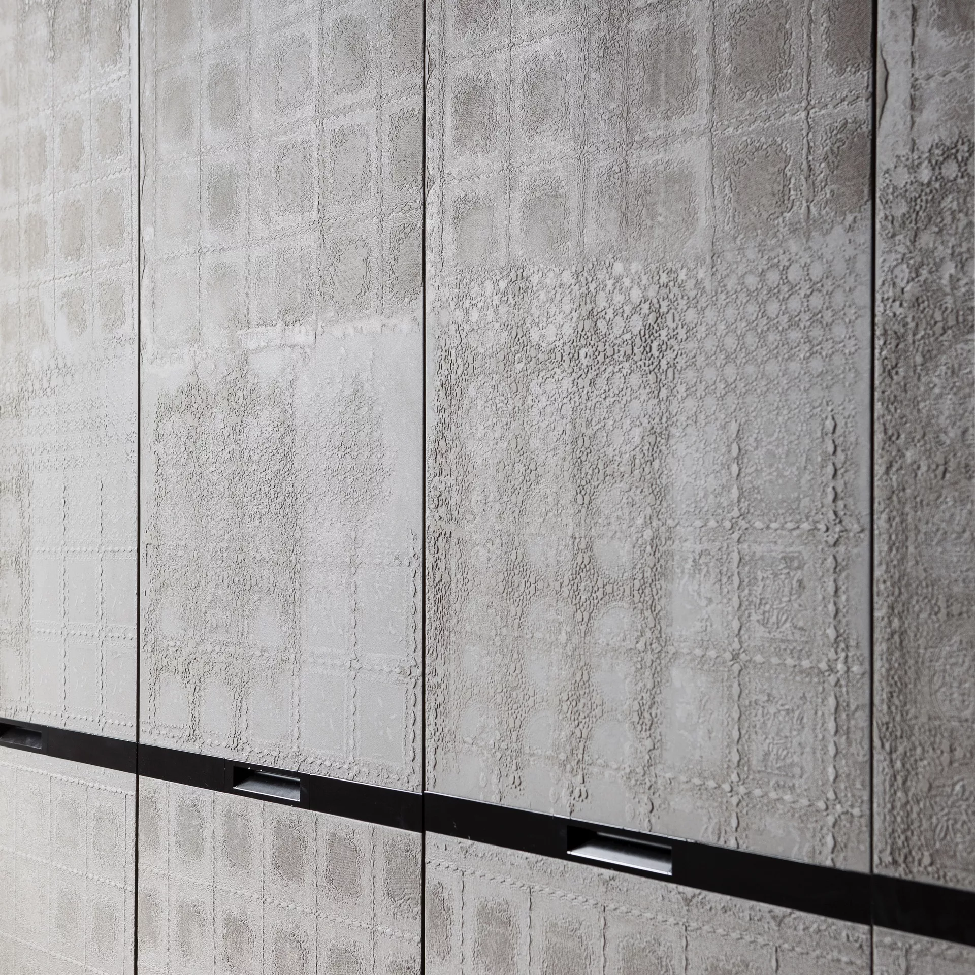 Key Cucine ADV, Sbabo Cucine srl, in the Appartamento dell’Estivale in the Ducal Palaceof Mantua, by Benedini & Partners,made with TerraEvoca 2 Layers Plus Sale Grigio, photo by Matteo Lavazza Seranto TerraEvoca Damasco - Image 1