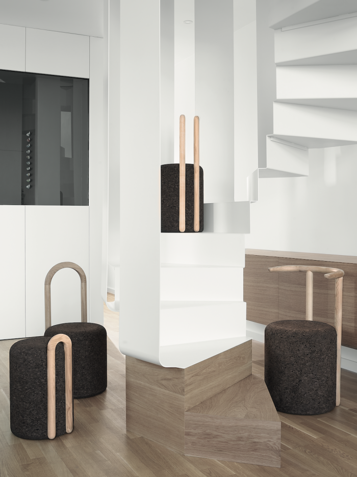 Omega Stool 7 - Image 4