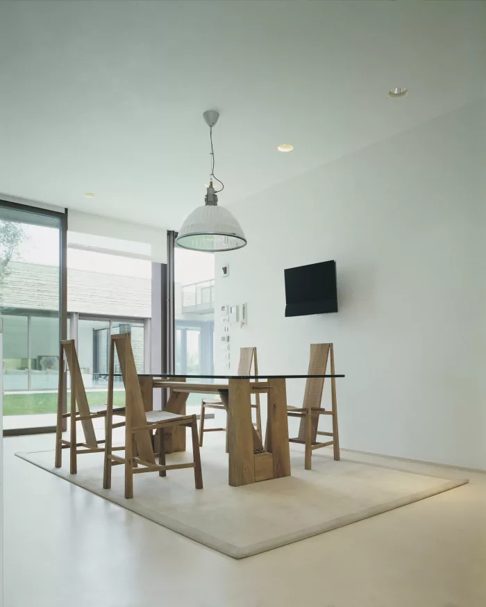 Perugino Dining Table - Image 9