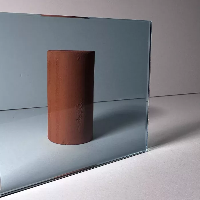 Light Grey Laminated Glass - Image 3